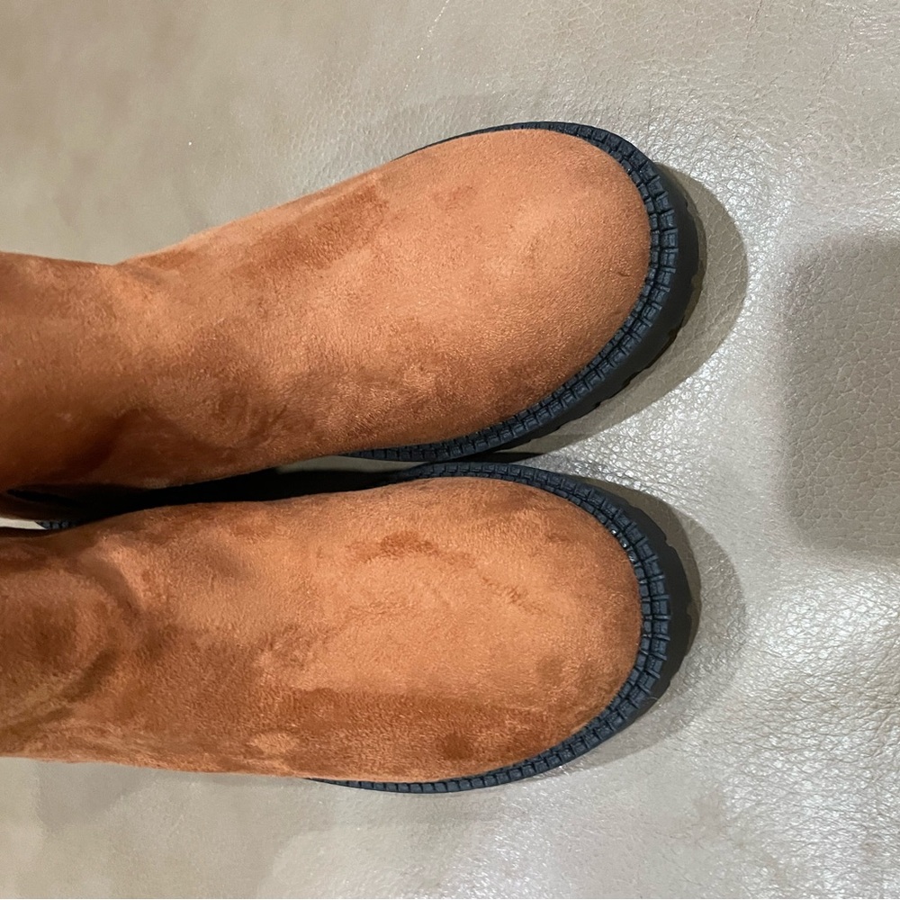 Velvet half boot - Picture 3 of 5